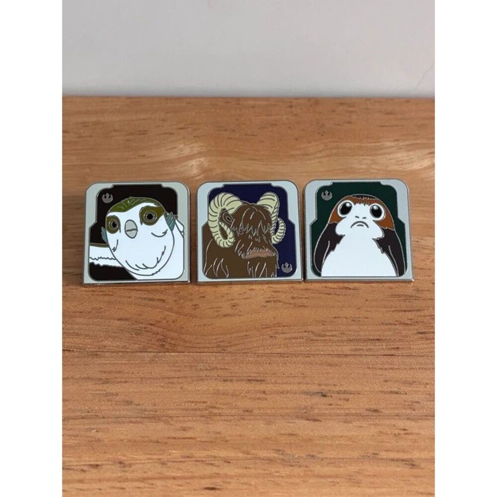 Lot of three Disney Parks Star Wars pins Convor, Bantha & Porg Hidden Mickey